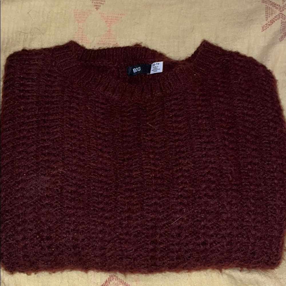 Chunky knit garnet wool sweater